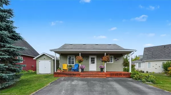 52 Madawaska Trail, Wasaga Beach, ON L9Z 1X7