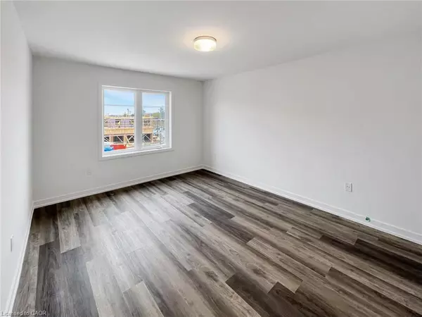 Kitchener, ON N2R 0R9,205 West Oak Trail #12