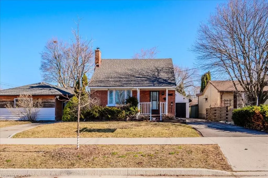 Kitchener, ON N2C 1G1,478 Greenfield Avenue