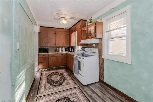 Kitchener, ON N2C 1G1,478 Greenfield Avenue