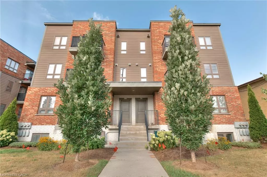 Kitchener, ON N2H 4V4,361 Lancaster Street W #A14