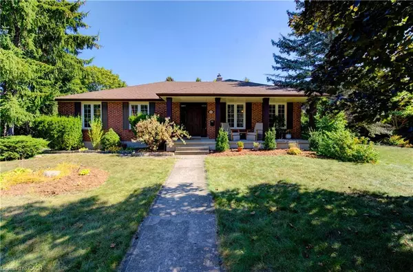 101 Mccrae Place, Waterloo, ON N2T 1C6