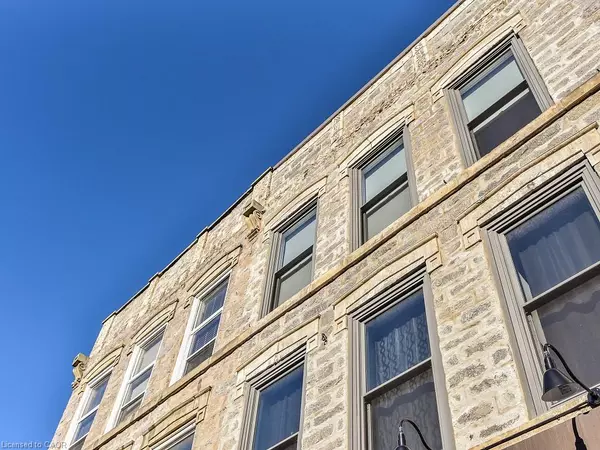 30 Main Street, Cambridge, ON N1R 1V4