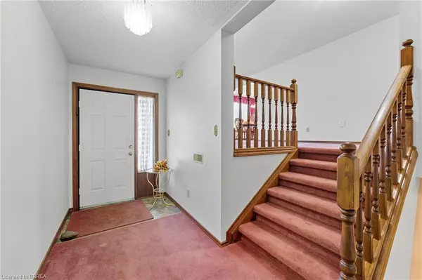 St. George, ON N0E 1N0,18 Scott Street