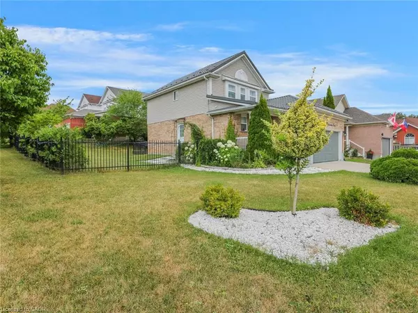 Kitchener, ON N2A 4C5,209 Briarmeadow Drive