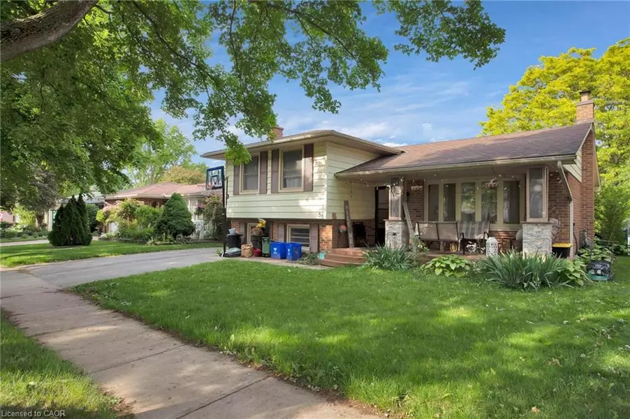 58 Winding Way Crescent, London, ON N6G 3G2