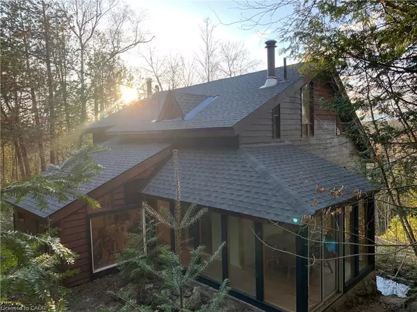 Ompah, ON K0H 2J0,2724 River Road