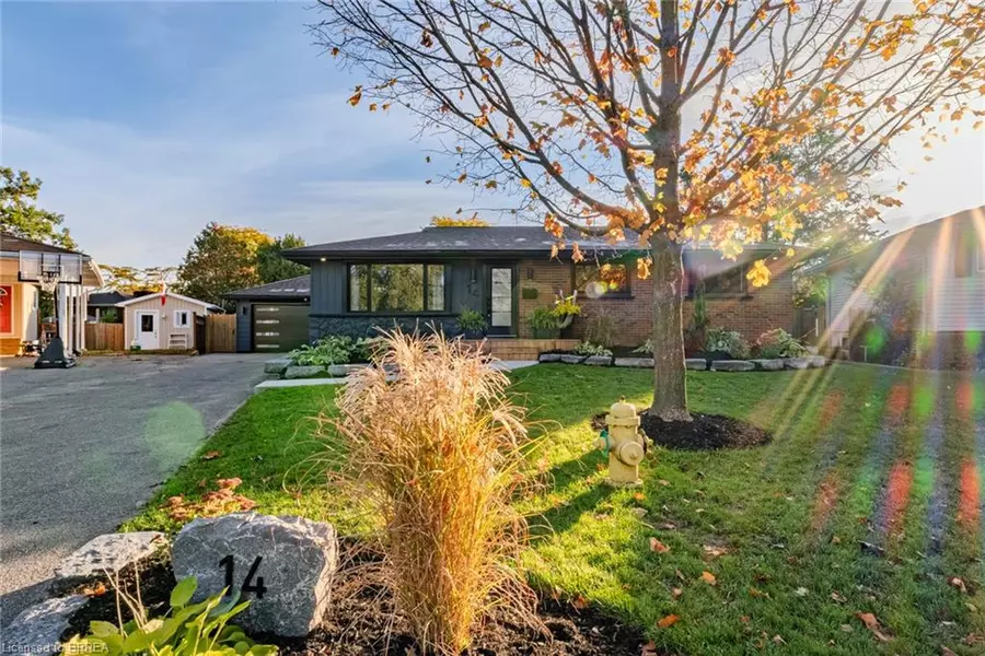 14 Montour Place, Brantford, ON N3R 5E5