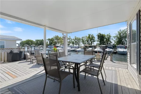 Turkey Point, ON N0E 1T0,92 Clubhouse Road #7