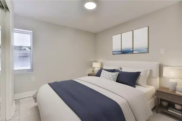 93 Mcmillan Drive #1, Oshawa, ON L1G 3Z7