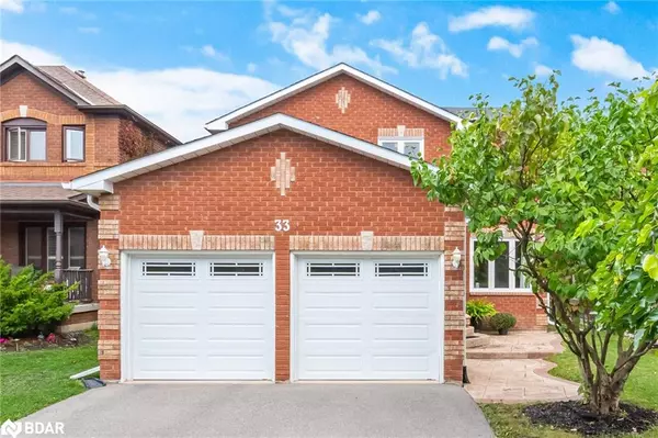 33 Harrop Avenue, Georgetown, ON L7G 5R4