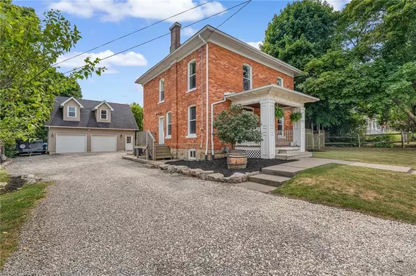 303 Canborough Street, Smithville, ON L0R 2A0