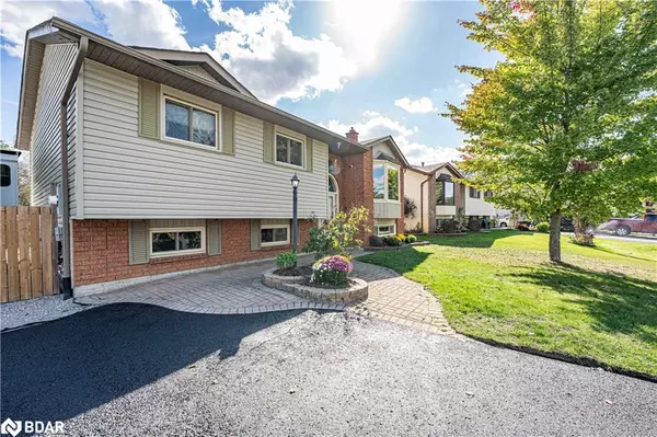 Angus, ON L3W 0G7,52 Roth Street