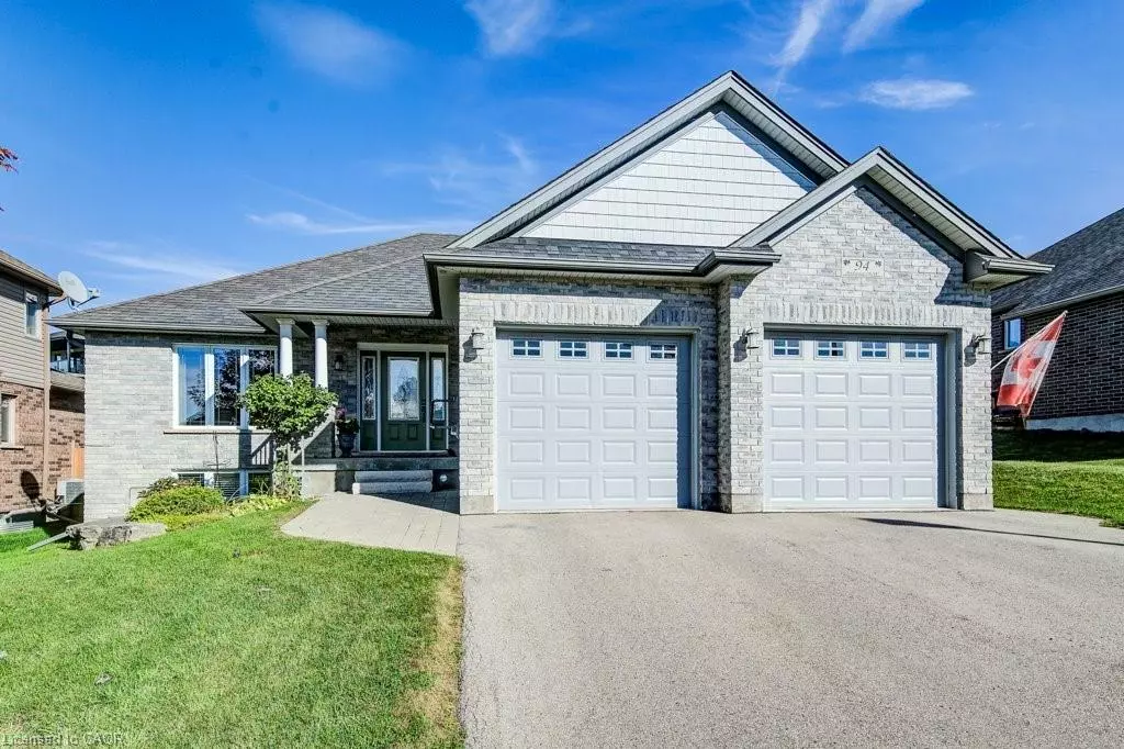 Drayton, ON N0G 1P0,94 Andrews Drive W