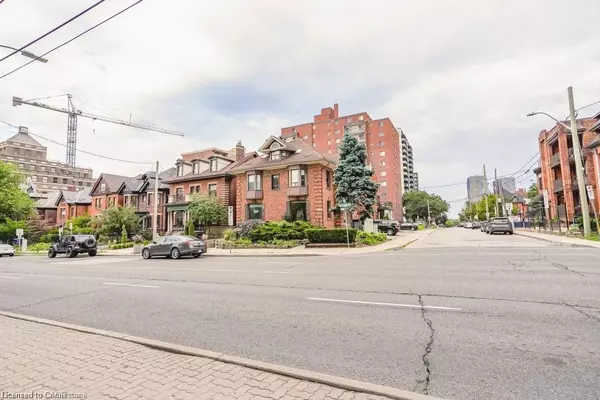 201 James Street S #300, Hamilton, ON L8P 3A8