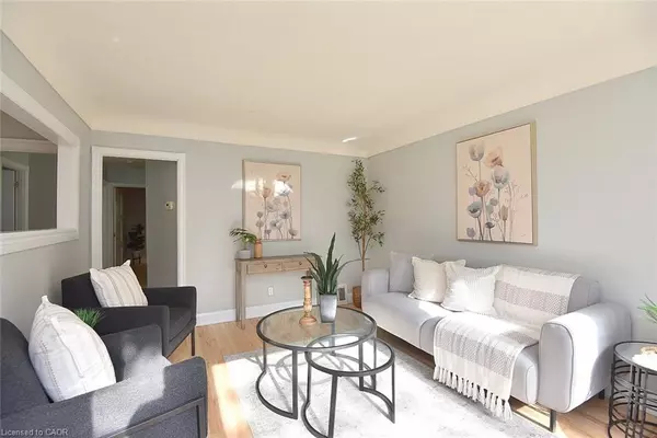 82 East 38th Street, Hamilton, ON L8V 4E5