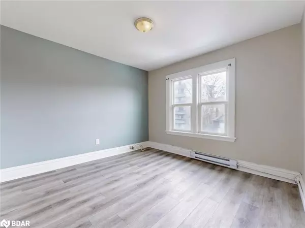 Hamilton, ON L8M 1R1,67 Aikman Avenue #2