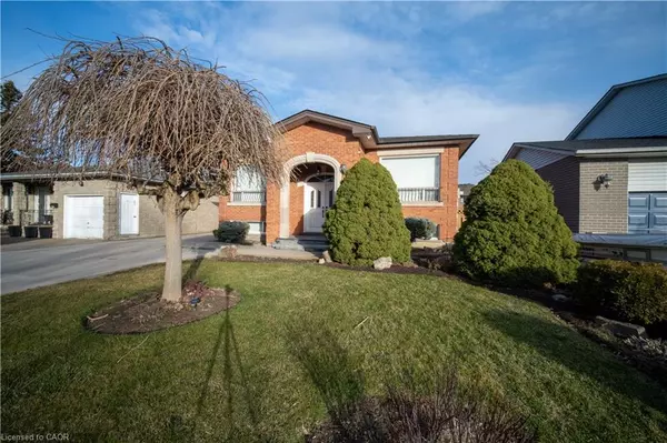 123 Eleanor Avenue, Hamilton, ON L8W 1C7