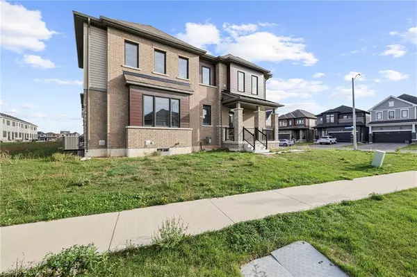 Thorold, ON L2V 0K8,71 Concord Drive