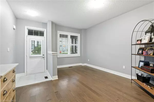 Waterdown, ON L8B 1X3,29 Riverwalk Drive