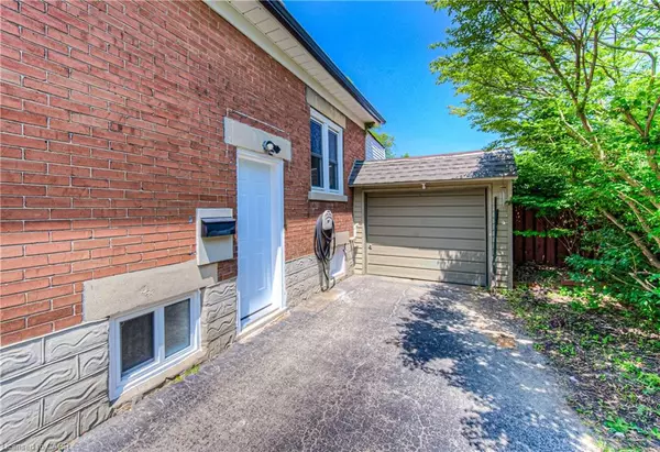 Waterloo, ON N2J 1X9,116 Waterloo Street