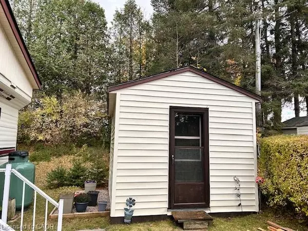 Ayr, ON N0B 1E0,673 Brant Waterloo Road #503