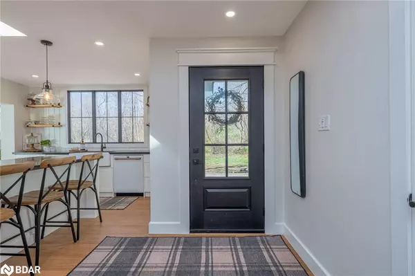 Glen Williams, ON L7G 3S6,27 Tweedle Street