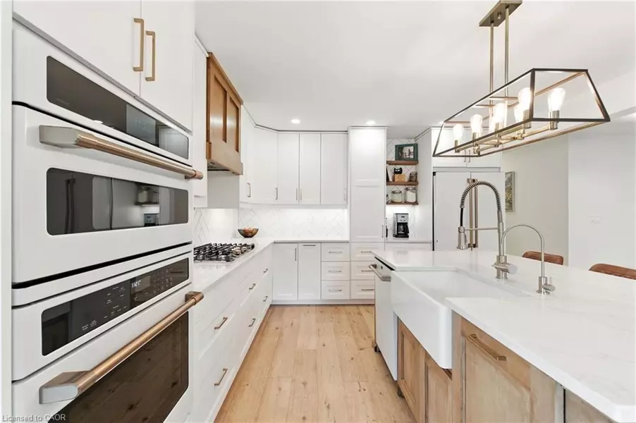 210 Northlake Drive, Waterloo, ON N2V 1A8