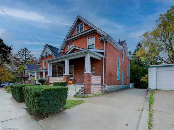 Kitchener, ON N2H 5R6,14 Stahl Avenue