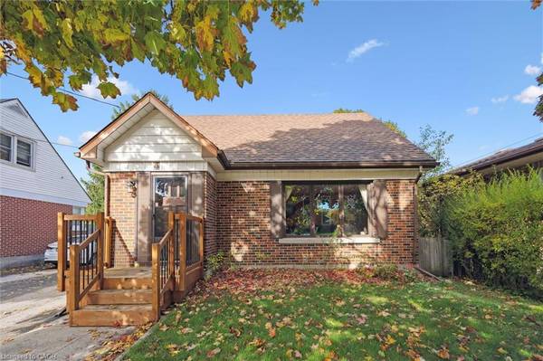 4 Balsarroch Place, Guelph, ON N1E 3J5