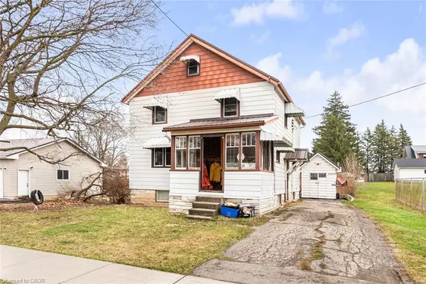 12 Seneca Street S, Cayuga, ON N0A 1E0