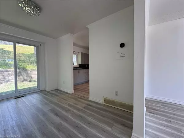 Kitchener, ON N2P 1A2,648 Doon Village Road #5