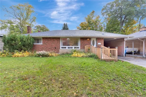 29 Pusey Boulevard, Brantford, ON N3R 2S1