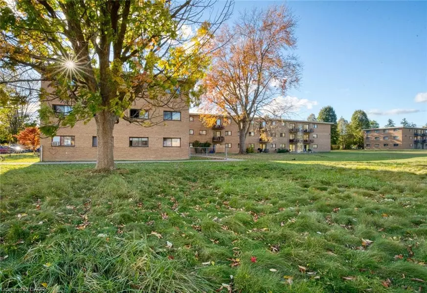 1830 Dumont Street #208, London, ON N5W 2S1