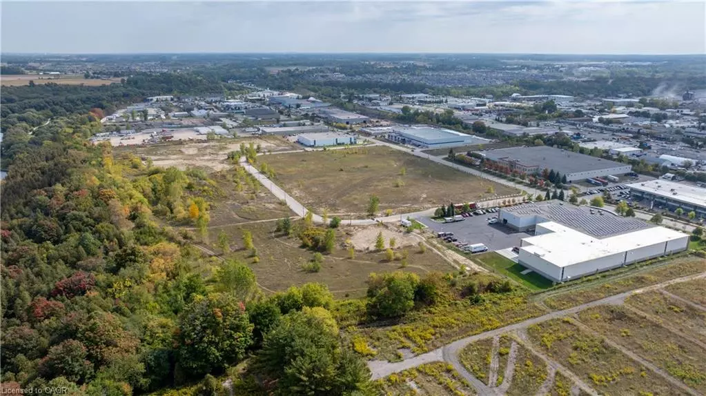 Kitchener, ON N2B 0A3,BLOCK 4 Hesh Crescent