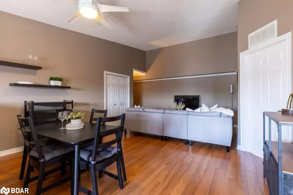 Burlington, ON L7M 4M1,4003 Kilmer Drive #411