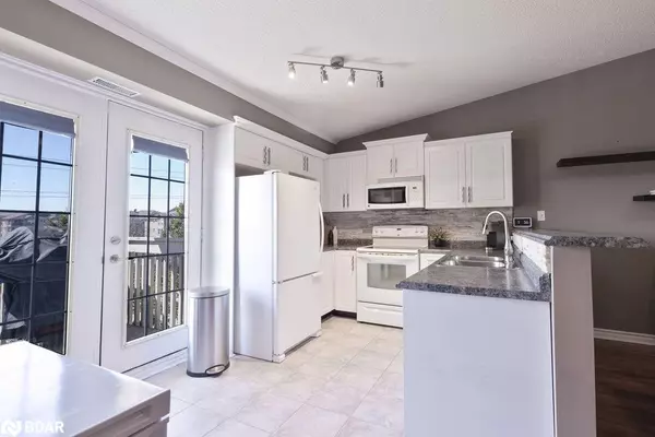 Burlington, ON L7M 4M1,4003 Kilmer Drive #411