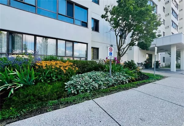 London, ON N6J 4W4,135 Base Line Road W #301