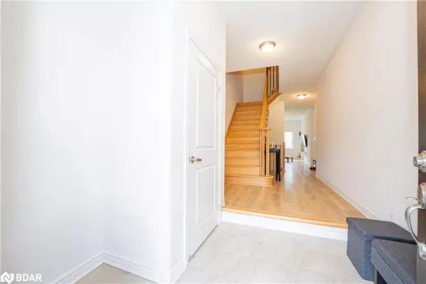 Thorold, ON L2V 0L5,136 Sapphire Way