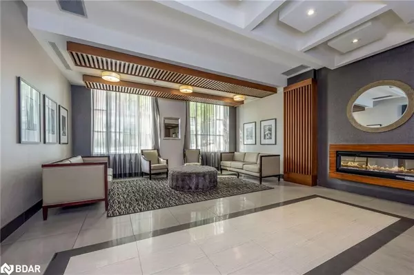 Hamilton, ON L8P 1H8,150 Main Street W #505