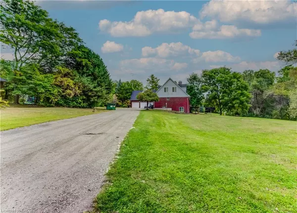 Cambridge, ON N3H 4R6,685 Briardean Road #Lower