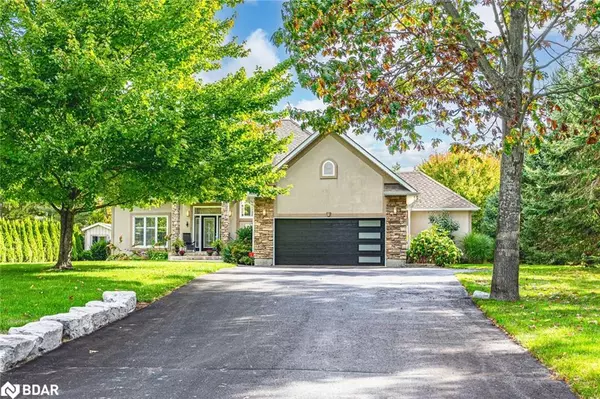 127 Goldfinch Crescent, Tiny, ON L0L 2J0