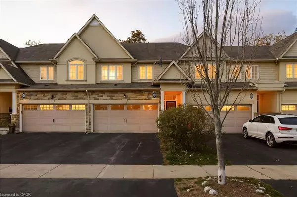 106 Maplevale Drive, Ancaster, ON L9G 0C5