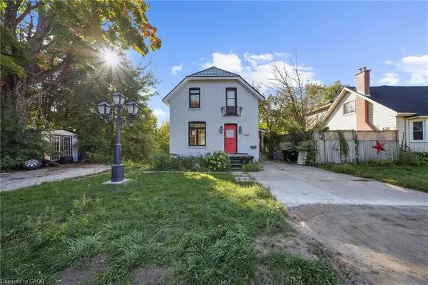 43 Perry Street, Barrie, ON L4N 2G2