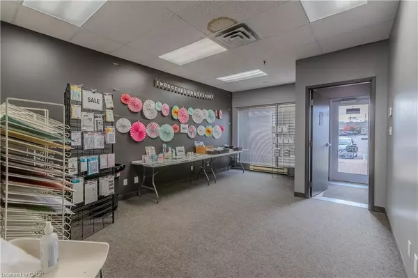 Waterloo, ON N2L 5V4,550 Parkside Drive #B6