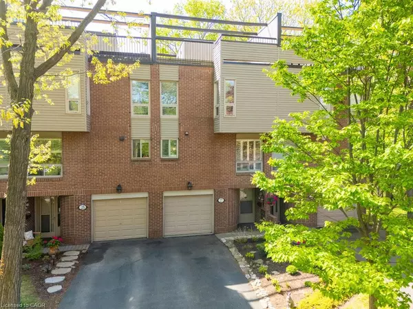 1250 Marlborough Court #27, Oakville, ON L6H 2W7