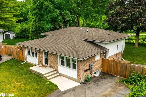 London, ON N6G 1L1,407 Castlegrove Place