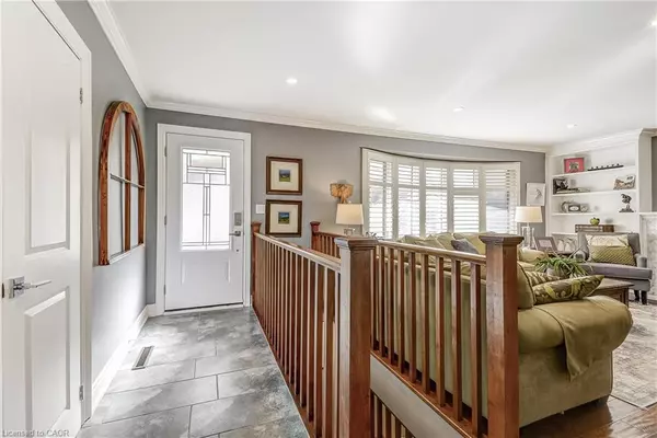 Ancaster, ON L9G 2J6,81 Garden Avenue