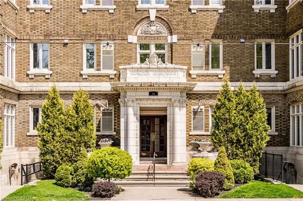 86 Herkimer Street #13, Hamilton, ON L8P 2G7