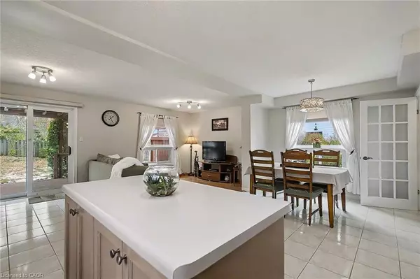 Cambridge, ON N3C 4C2,31 Gibb Street